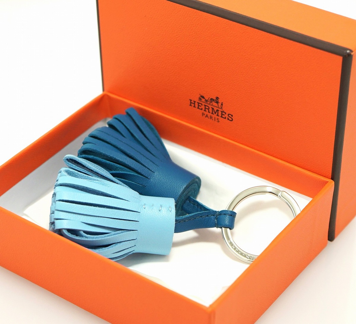 楽天市場】【新品未使用品】HERMES エルメス カルメン ウノドス