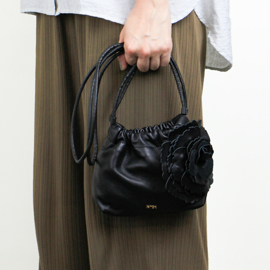 楽天市場】N°21 ヌメロヴェントゥーノ (23EBP0900NF01) Mini EVA BAG