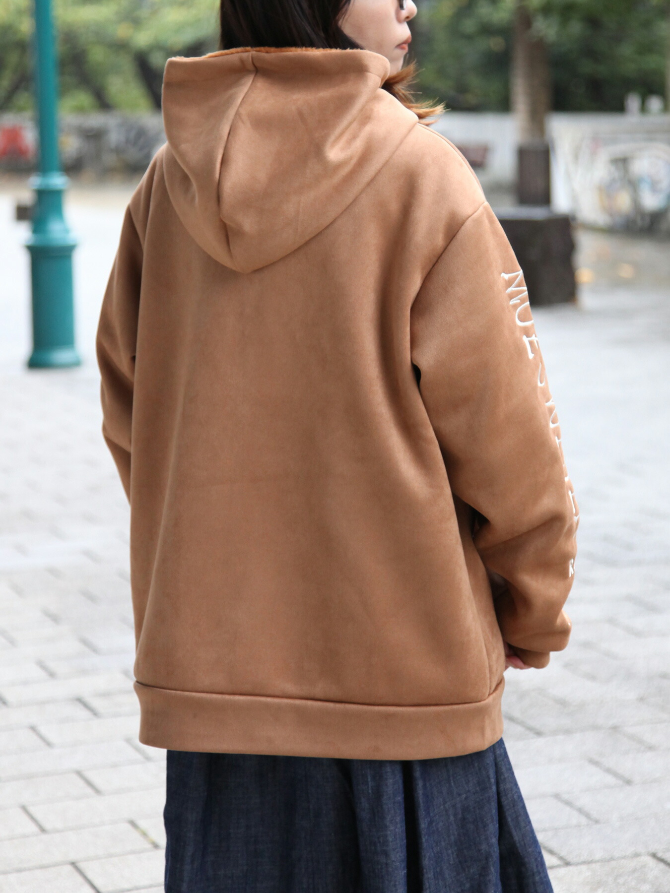 楽天市場】＜送料無料＞【moz】総刺繍 フェイク スウェード 裏ボア ZIP