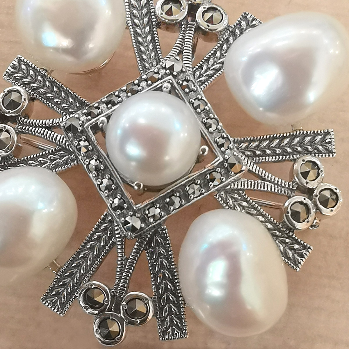 楽天市場】【碌山】 シルバー 淡水パール 淡水真珠 ブローチ