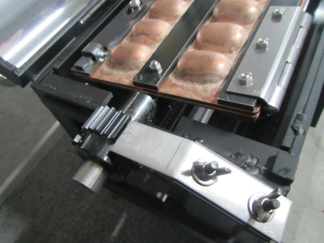 楽天市場】業務用 ベビーカステラ機ガス 50穴 プロパンガス用 人気