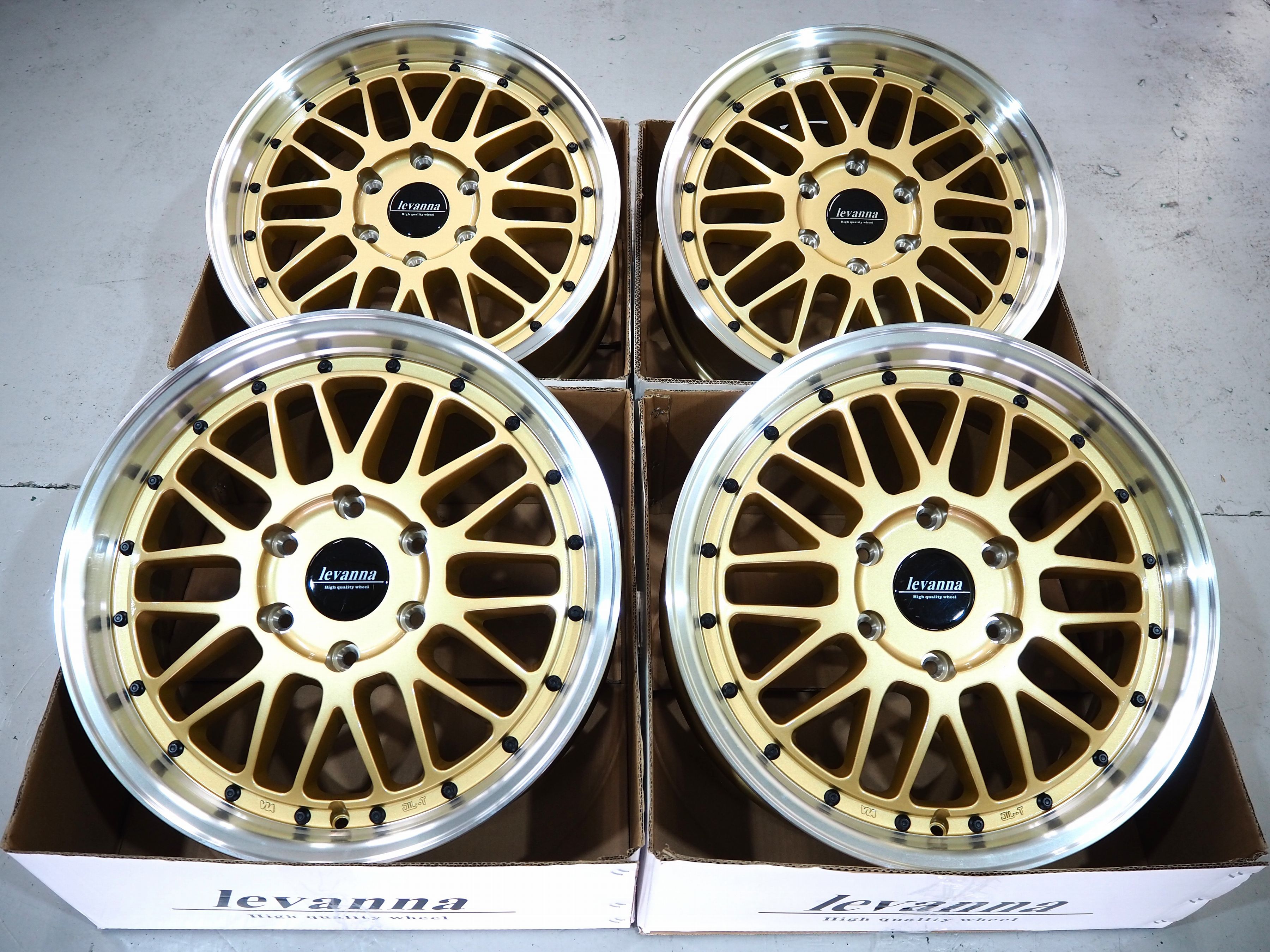 楽天市場】200系 ハイエース・レジアス levanna V10LTHレヴァンナ