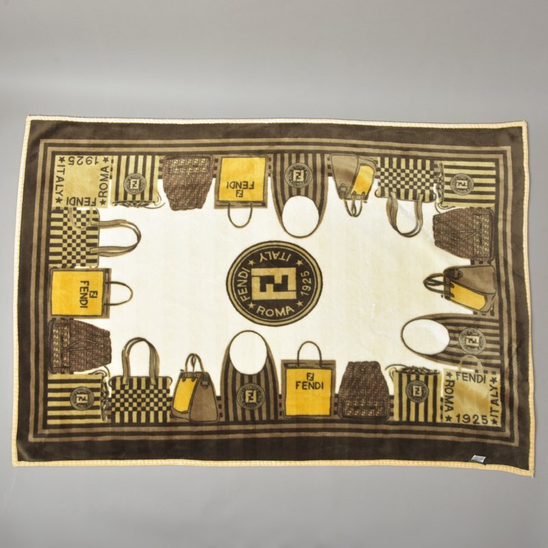 楽天市場】レア品 美品 FENDI フェンディ バッグ柄 ブランケット 毛布