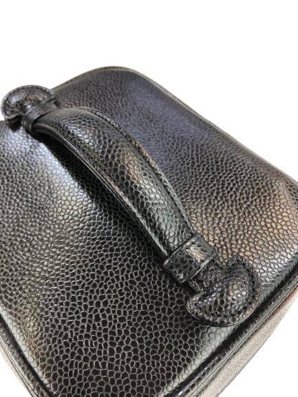 楽天市場】CHANEL キャビアスキン バニティ 化粧ポーチ ブラック