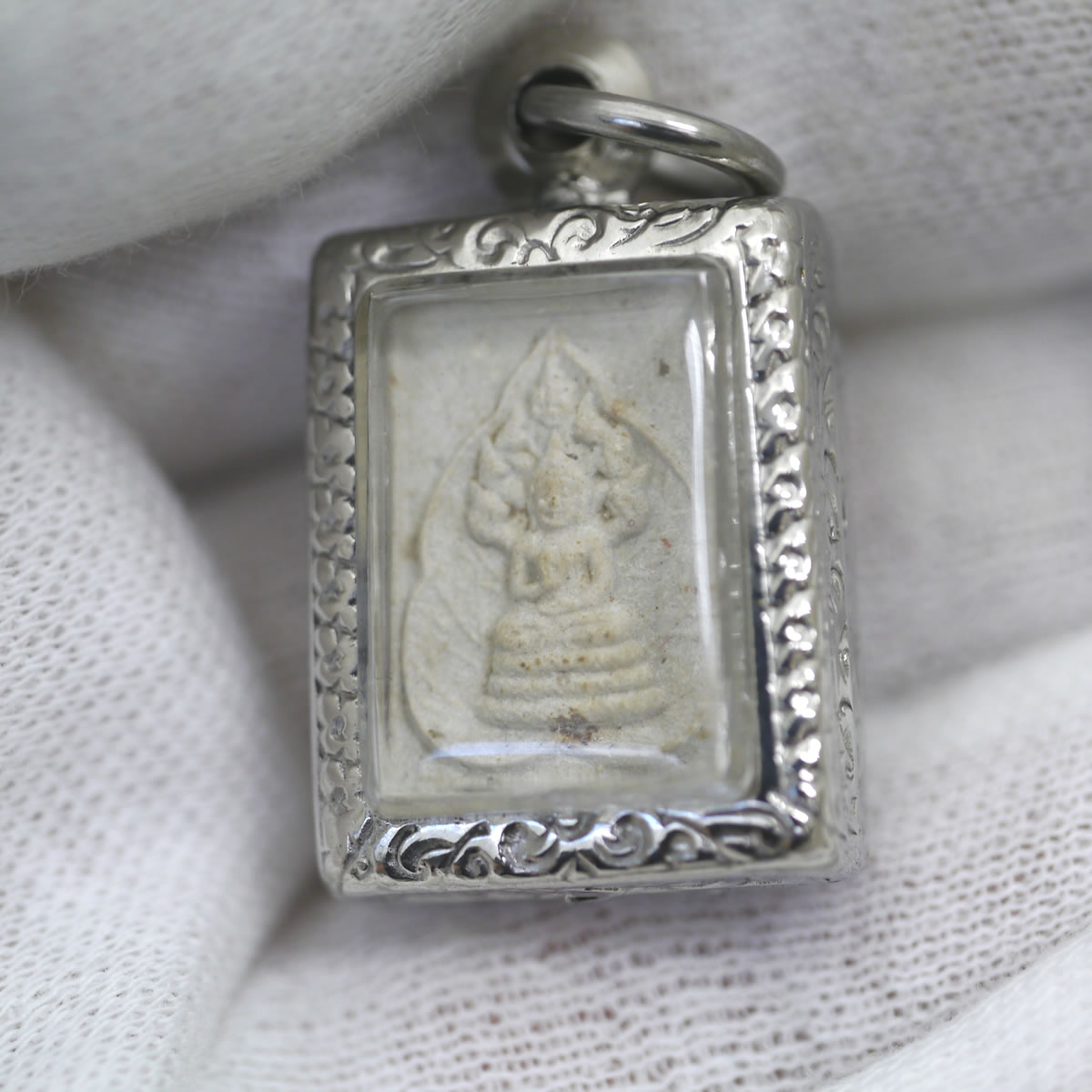 プラクルアン タイのお守り Grost whisper プライ・シッティチョク