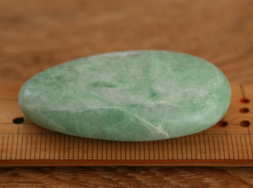 楽天市場】糸魚川翡翠磨き石 陽春 作 G01020 46mm*26mm*11mm 糸魚川