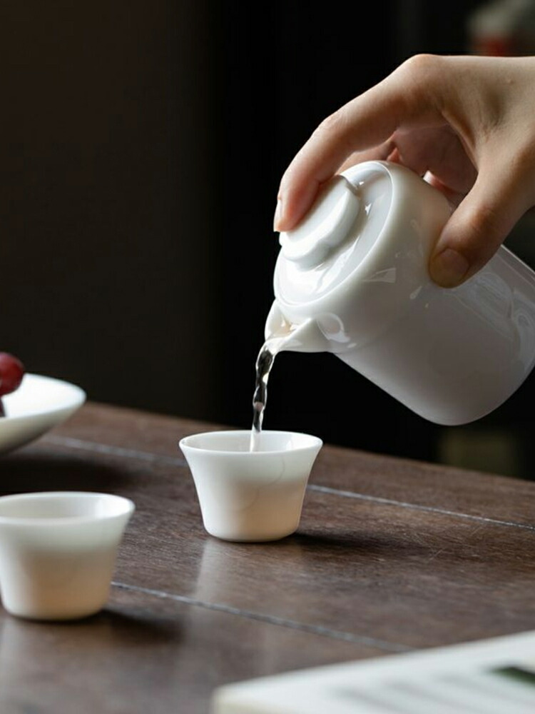 楽天市場】如意 煎茶 茶器セット 青白磁 小 宝瓶 急須 湯呑 片口 3客