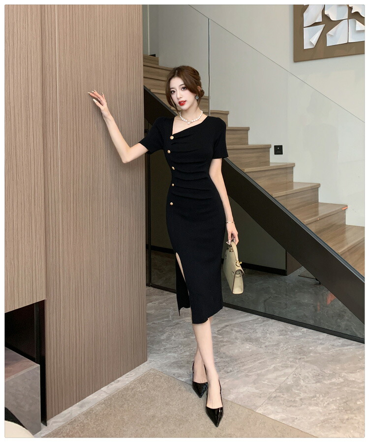 楽天市場】タイト ワンピース アシンメトリーネック ゴールドボタン 黒