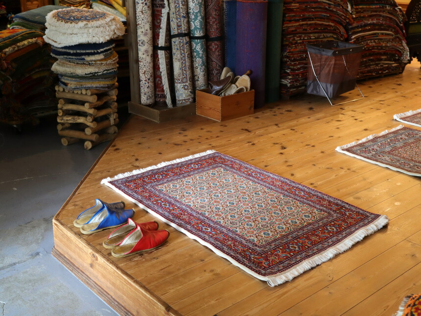 楽天市場】ペルシャ絨毯 ムード Moud120×80cmアイボリー/レッド 連なる