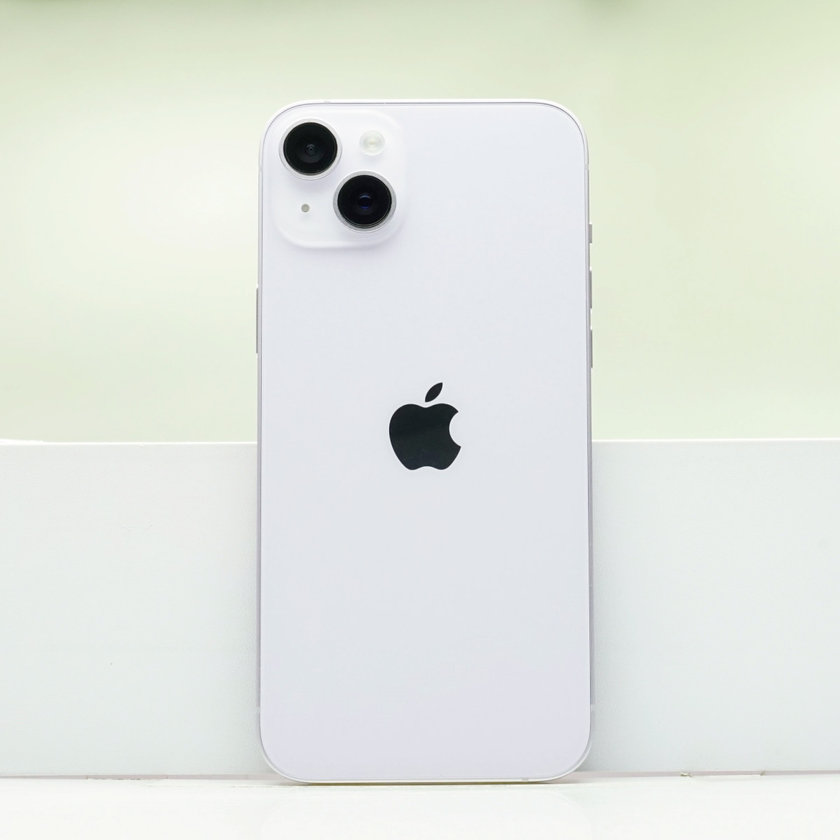 Apple iPhone 14 128GB スターライト 〔中古品〕 iPhone14 128GB