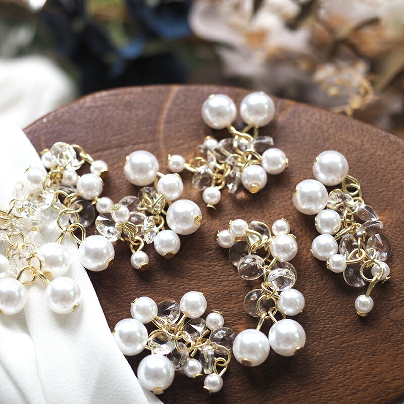 楽天市場】【2個】パールとクリアビーズのチャーム タッセル 透明