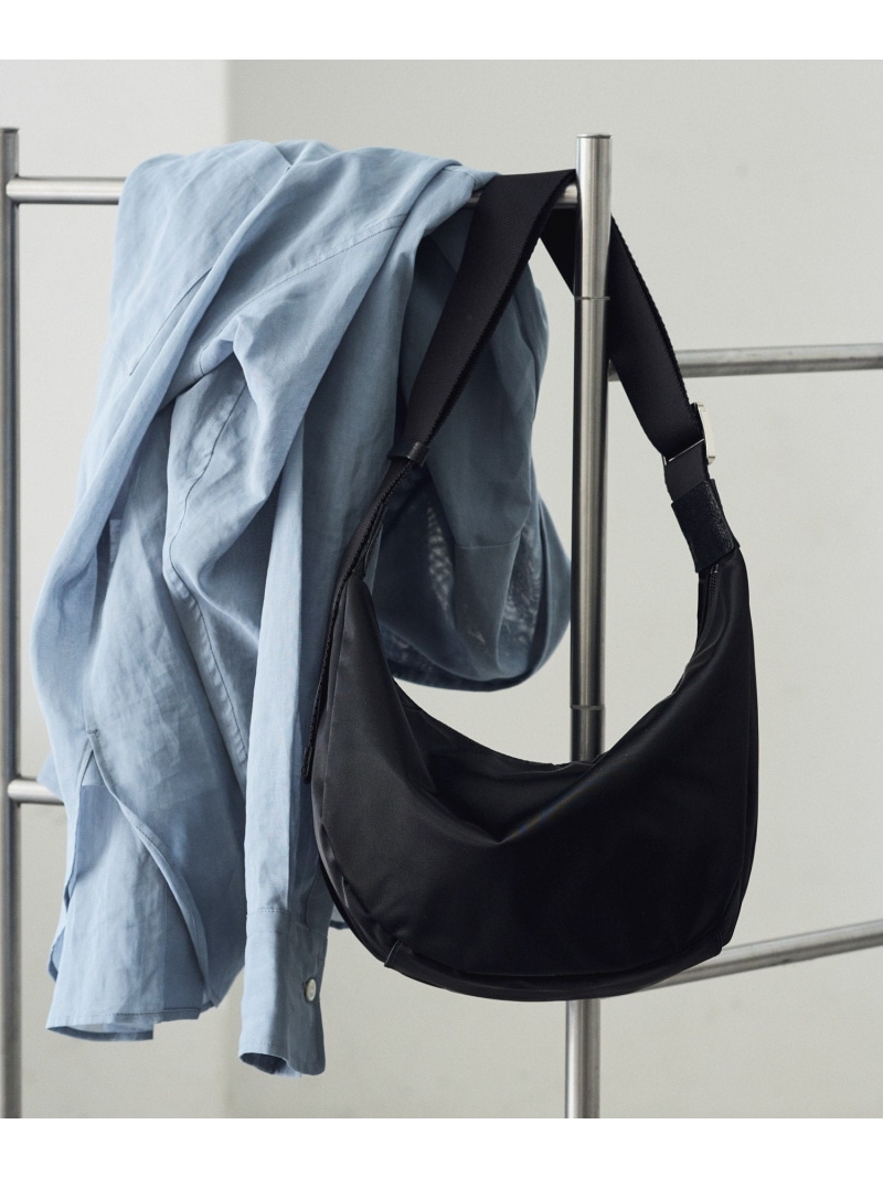 楽天市場】《3/4~価格改定》クラウズナイロンラウンドショルダーバッグ