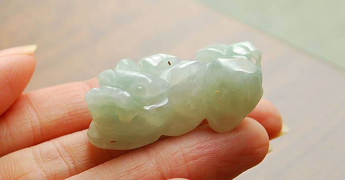 楽天市場】【一点もの】翡翠 貔貅（ヒキュウ） インテリア 置物 天然石