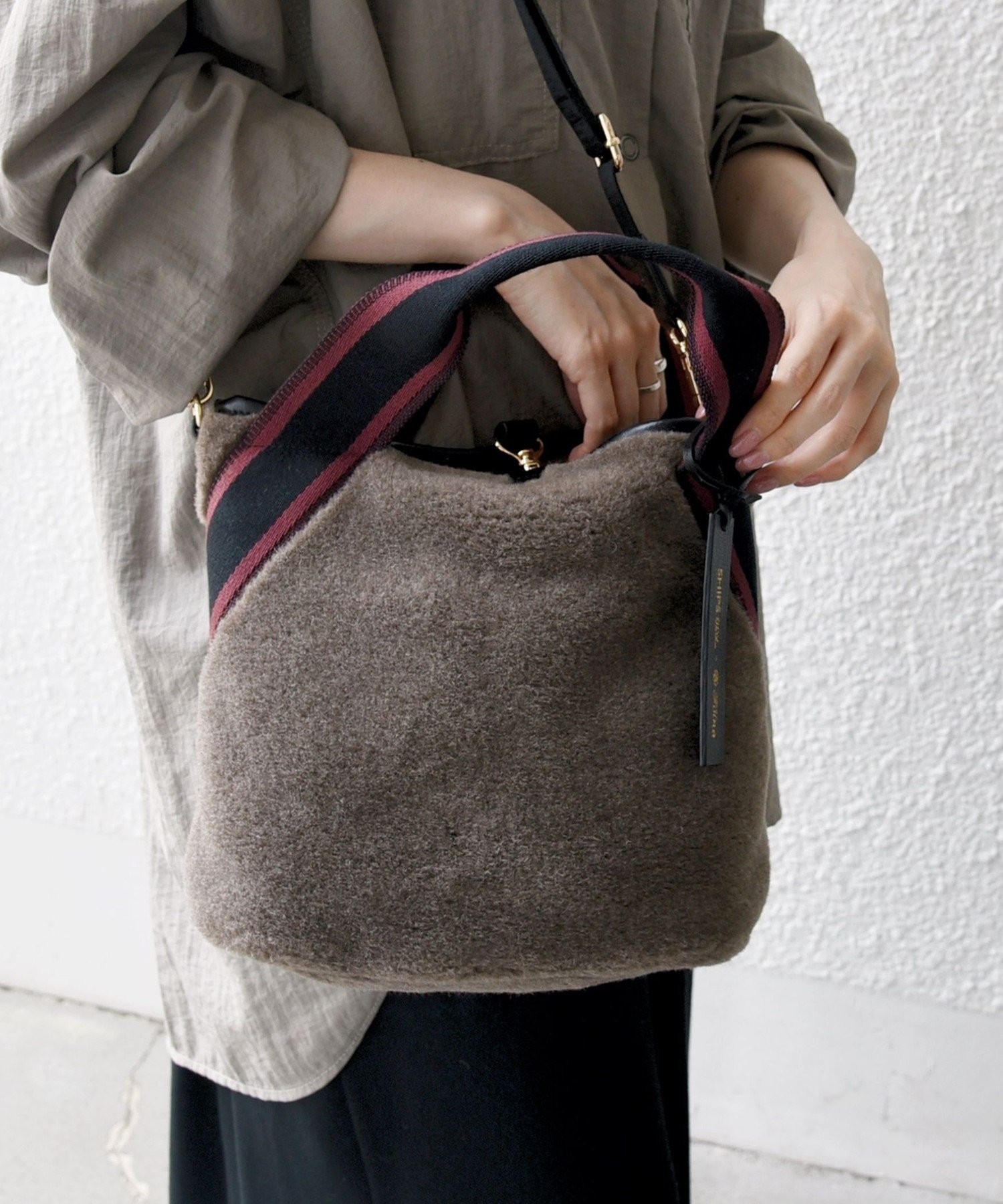 SHIPS｜【SHIPS any別注】Folna: 2WAY ライン リバーシブル ショルダー