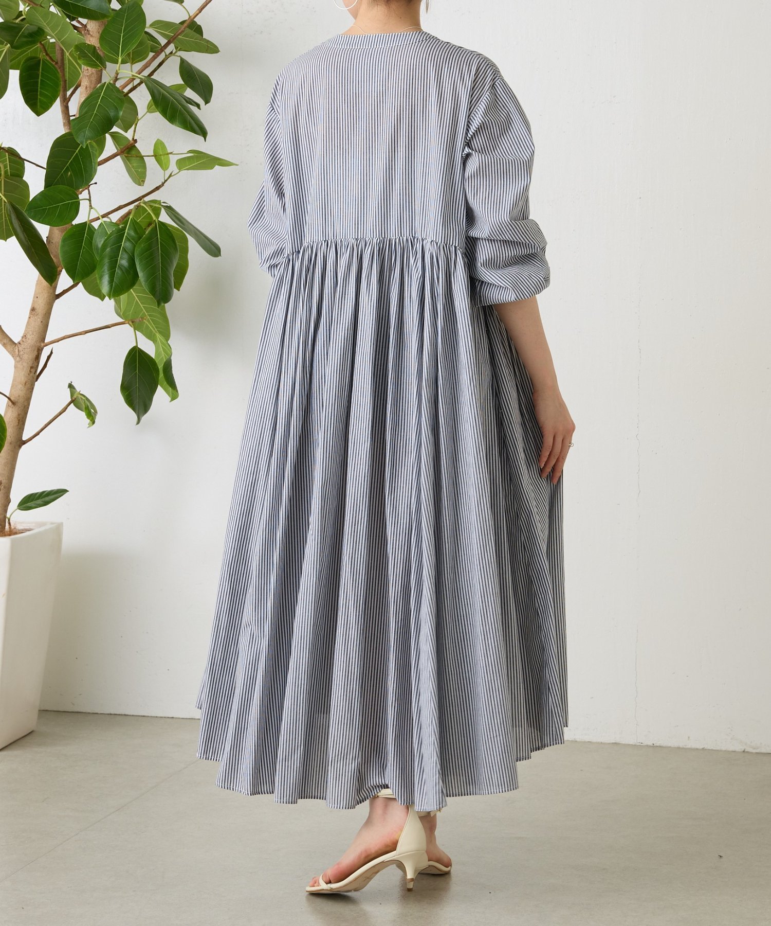 BEARDSLEY｜先染めギャザーワンピース | Rakuten Fashion(楽天