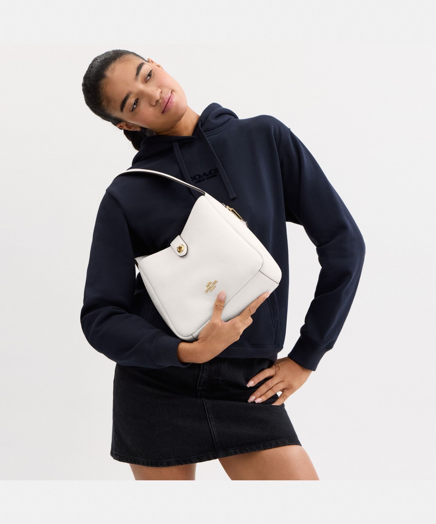 COACH OUTLET｜【公式】ハドリー コンバーチブル クロスボディ バッグ