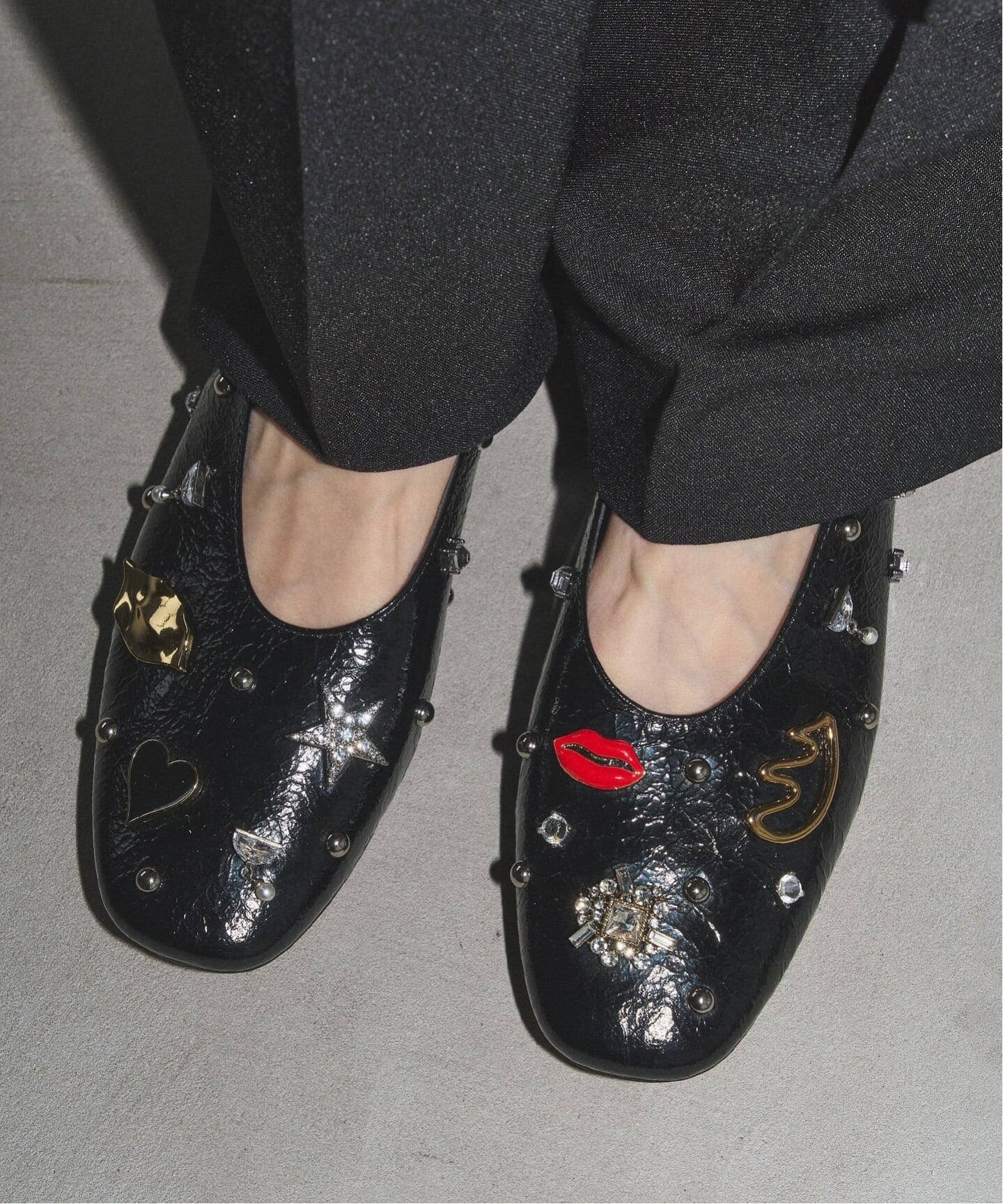 LE TALON｜GRISEレザーSURREALモチーフフラット | Rakuten Fashion