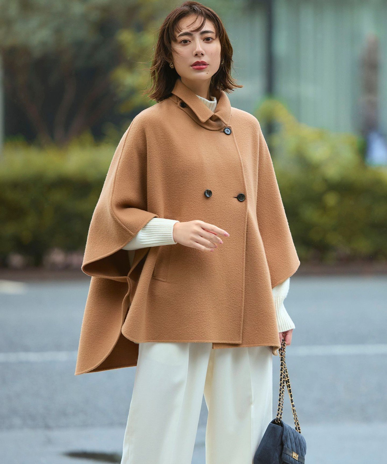 23区｜【見上愛さん着用/Oggi12月号掲載】ウールライトリバー ポンチョ