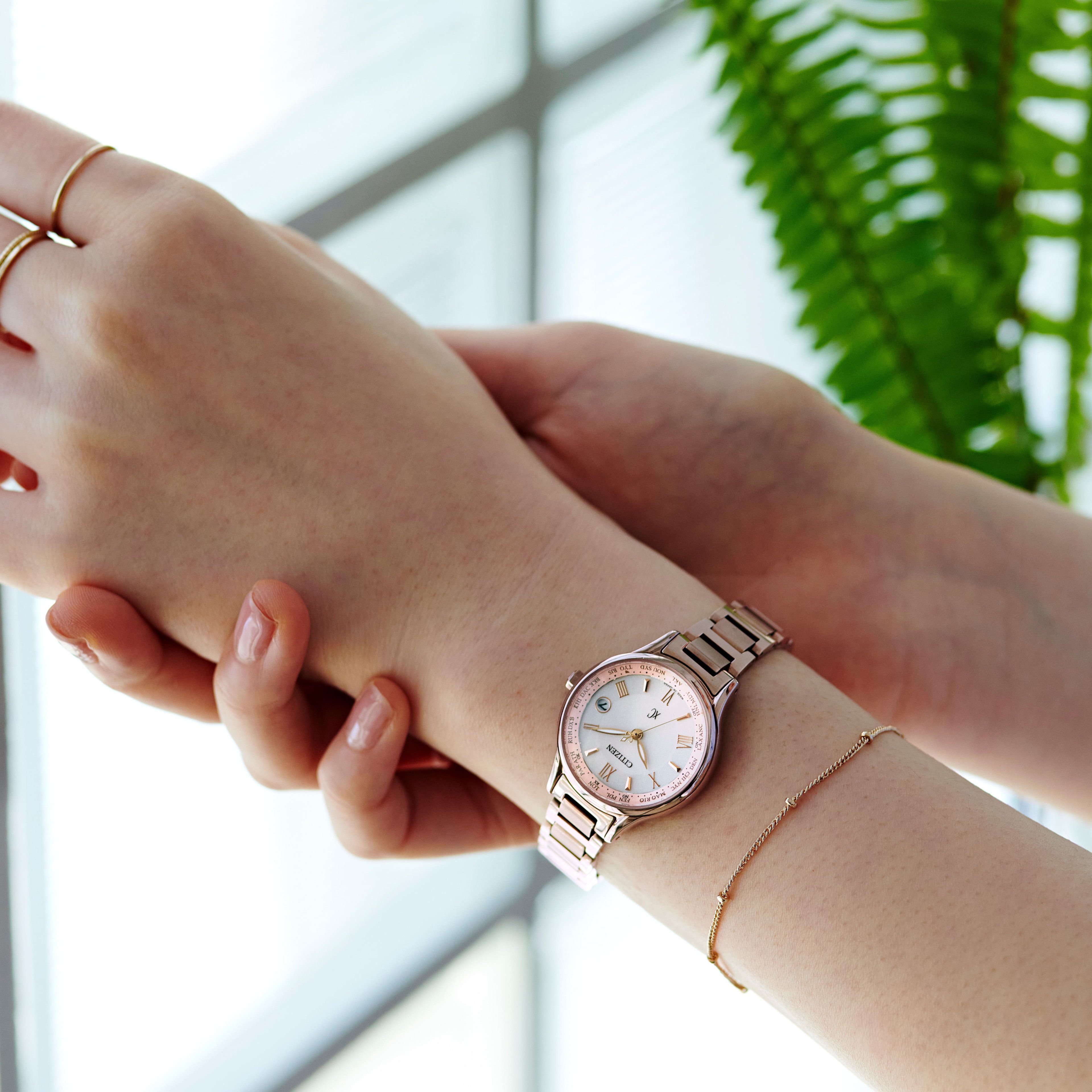 CITIZEN｜シチズン クロスシー 電波時計 サクラピンク CITIZEN xC