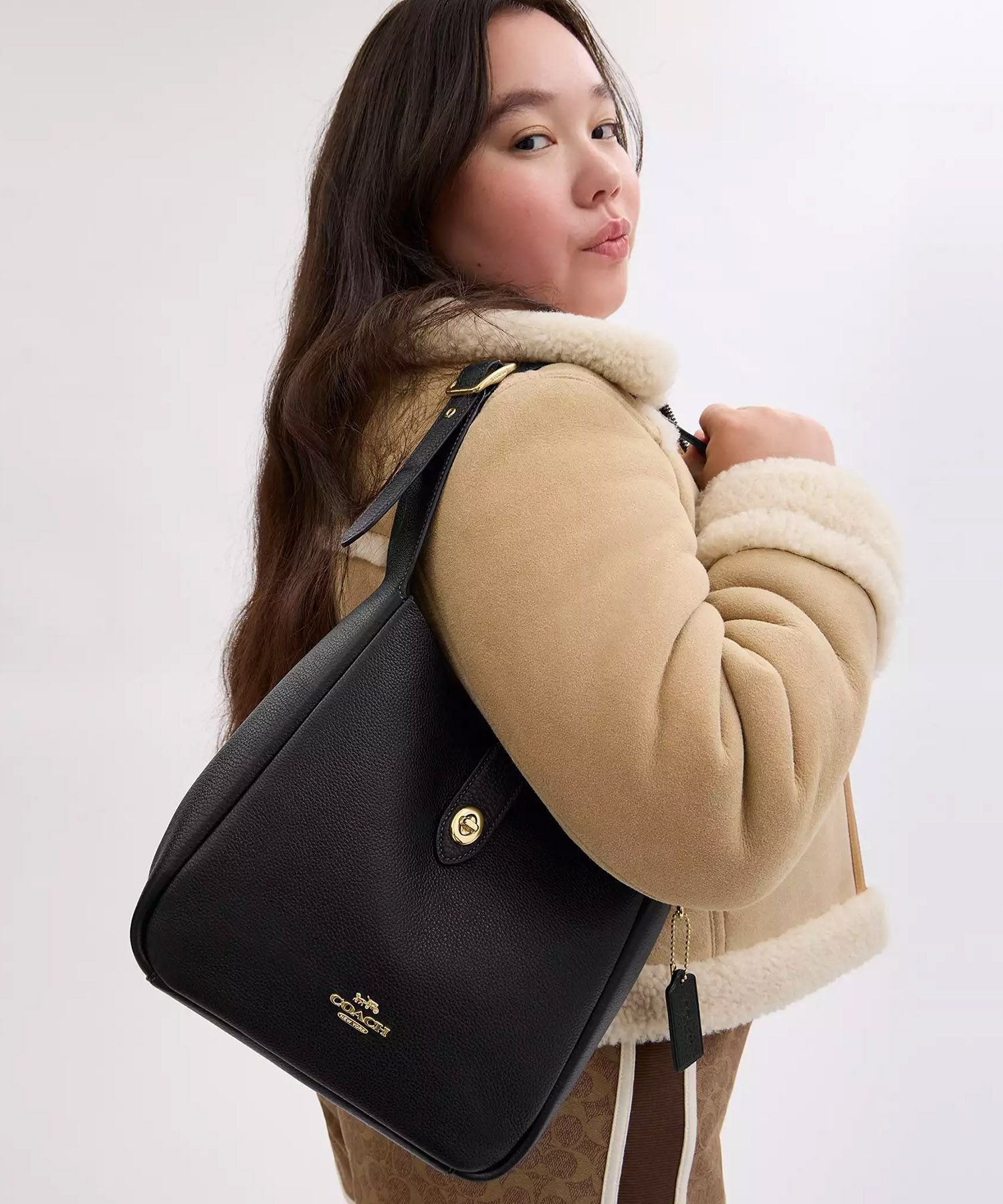 COACH OUTLET｜【公式】ハドリー コンバーチブル クロスボディ バッグ