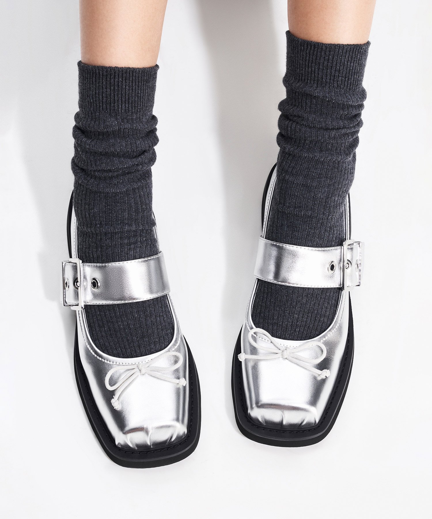 CHARLES & KEITH｜スクエアトゥ ボウバックルメリージェーン 【再入荷