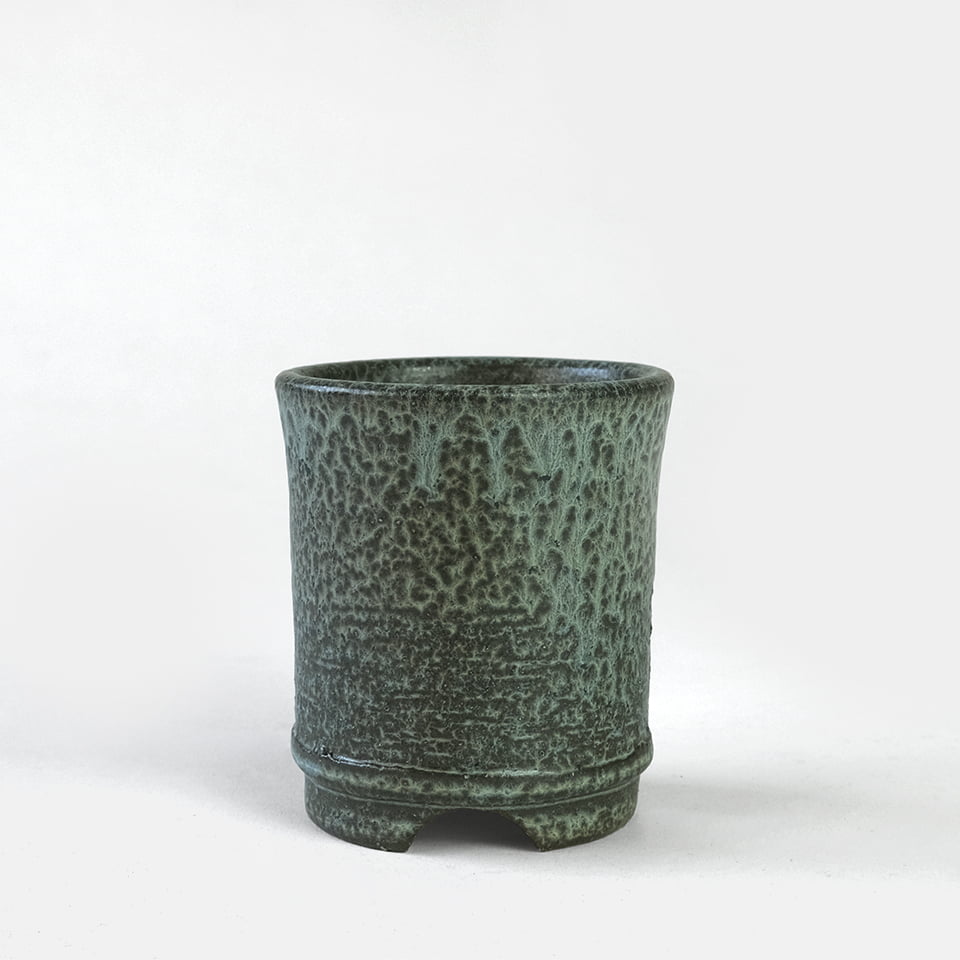 貝殻型陶器の器 褐色と緑 貝殻型陶器の器 褐色と緑 緑釉鼎 | | 収蔵品詳細