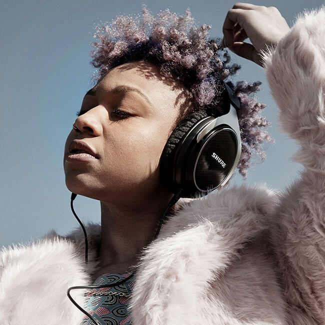 楽天市場】SHURE プレミアム・スタジオ・ヘッドホン SRH1540-BK-A