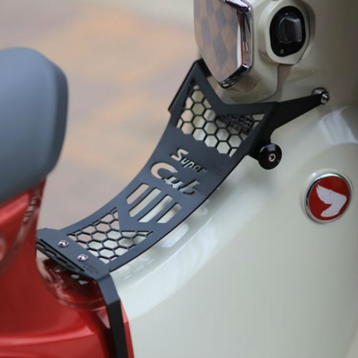 楽天市場】ホンダ スーパーカブC125用センターフェアリング ブラック