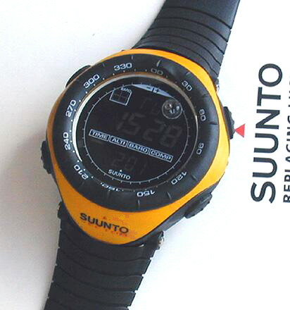 楽天市場】スント SUUNTO ベクター ヴェクター イエロー 黄色 海外