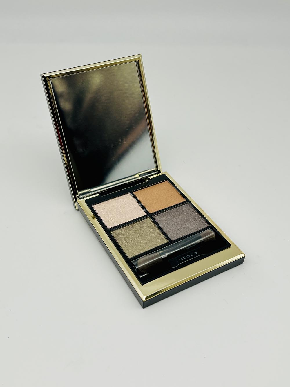 楽天市場】【追跡あり】SUQQU スック シグニチャー カラー アイズ / 06