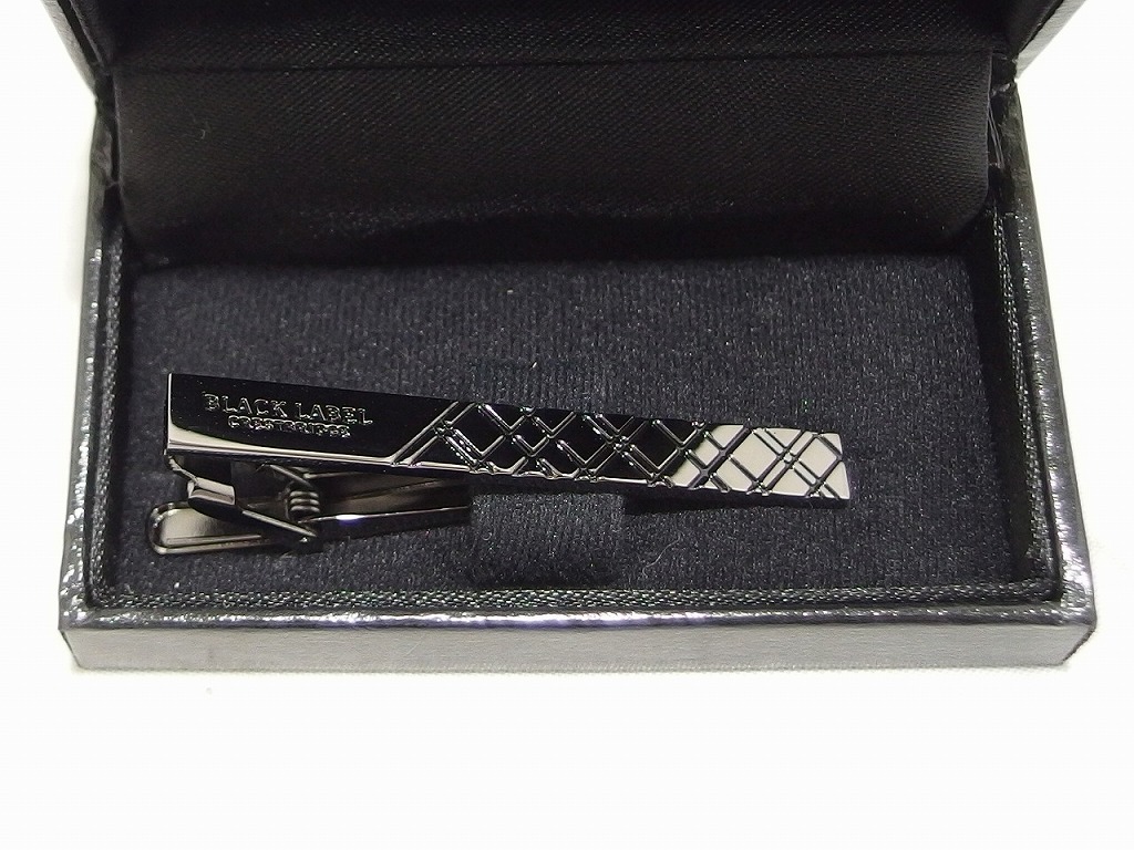 楽天市場】バーバリーブラックレーベル ネクタイピンの通販