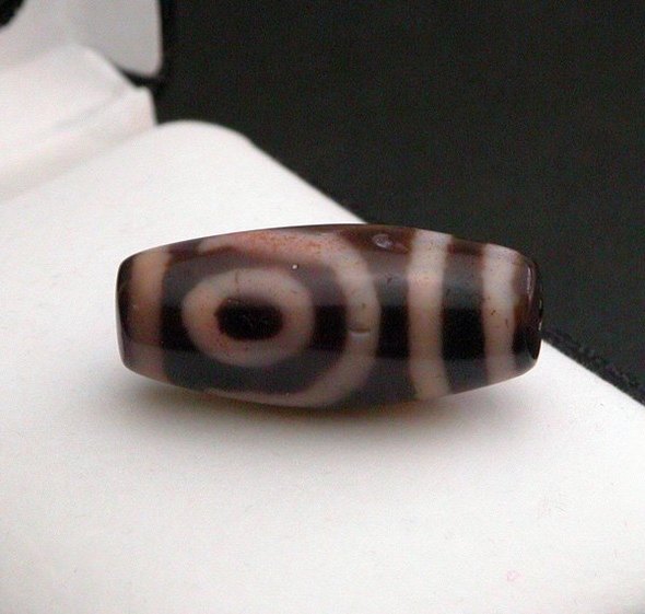 楽天市場】朱砂・二眼老天珠【高級天珠】 : ZDW SHOPPING