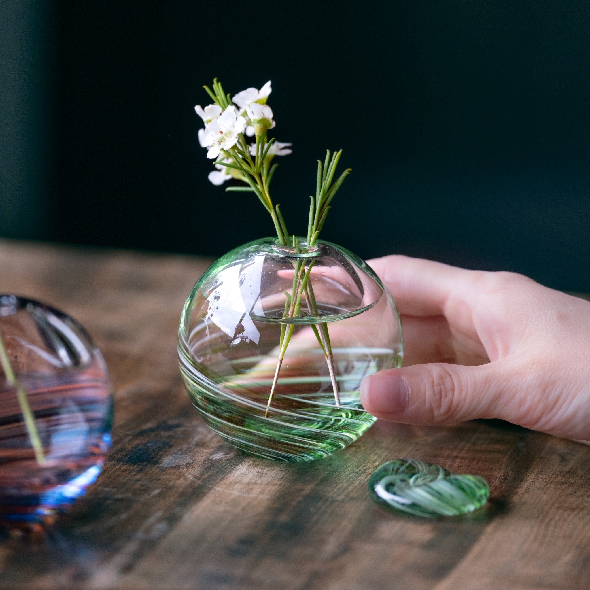 津軽びいどろ 六の色(むつのいろ) 一輪挿し 森 | おしゃれなガラス花瓶