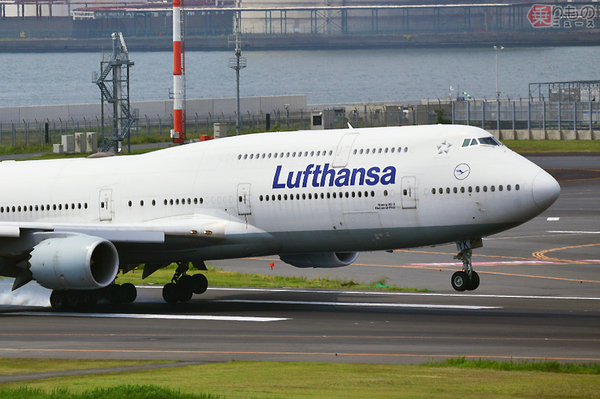 キター!! 羽田に「ジャンボ旅客機」再降臨！ いまや貴重なルフトハンザ
