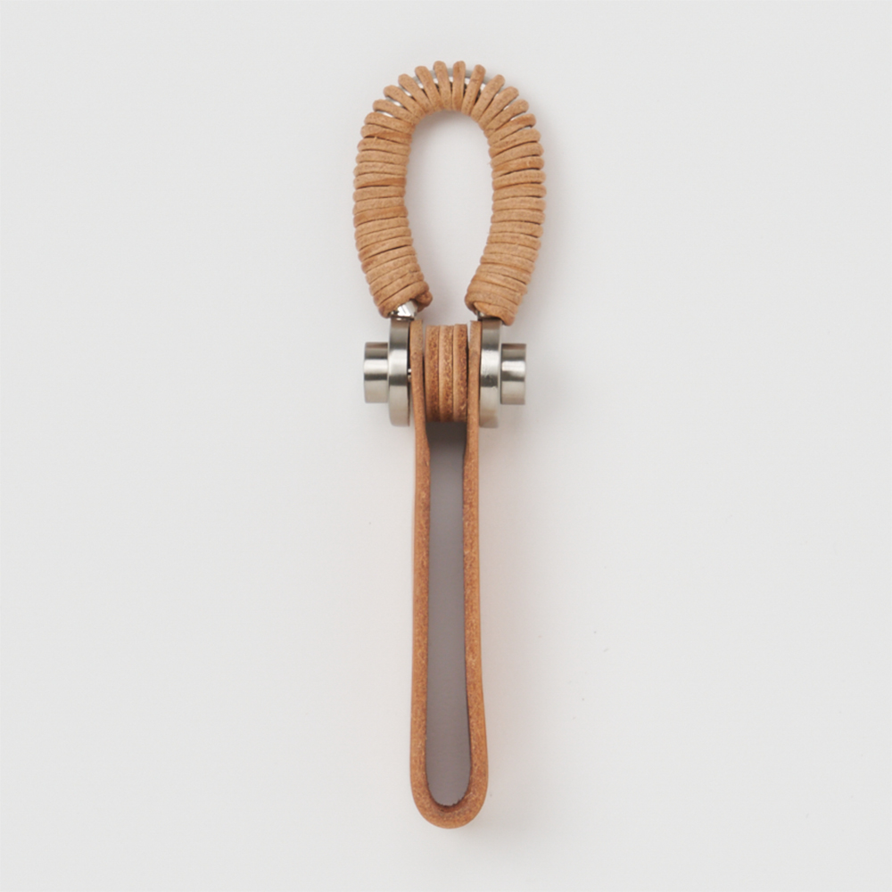 Hender Scheme / Leather Key Shackle (Natural) | twelve