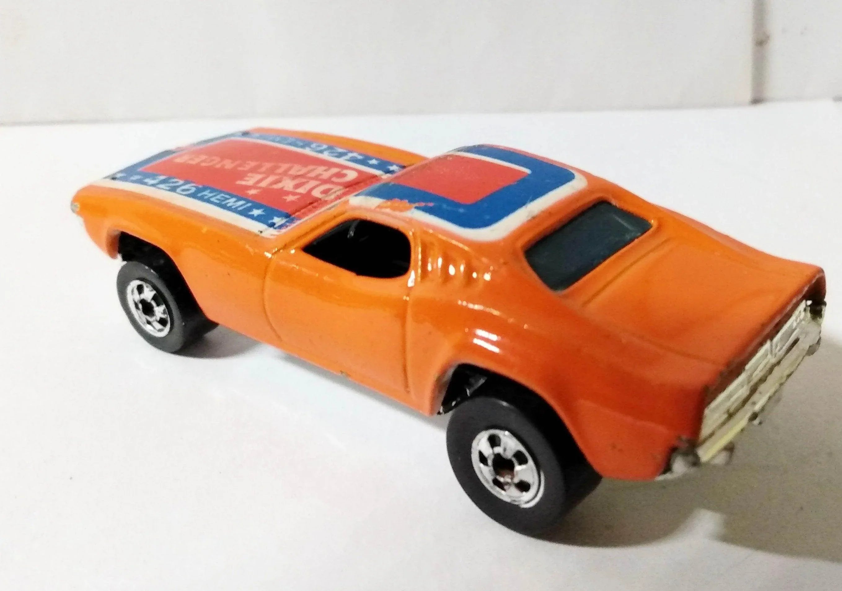 Hot Wheels 3364 Dixie Challenger Dodge 426 Hemi Malaysia 1982