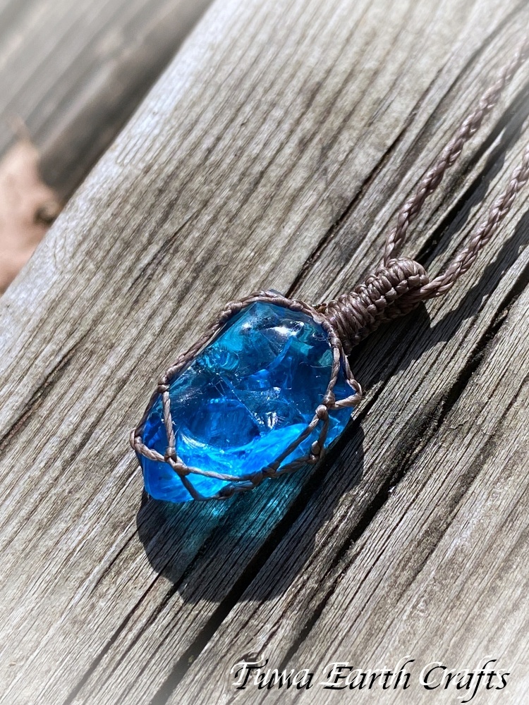 高品質アンダラクリスタル（シエラネバダ産）ネックレス・ペンダント