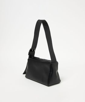 スクエア ビッグバックル ショルダーバッグ