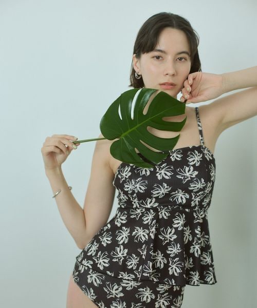 ペプラムビスチェ&ショーツ 花柄 スイムウェア / 水着