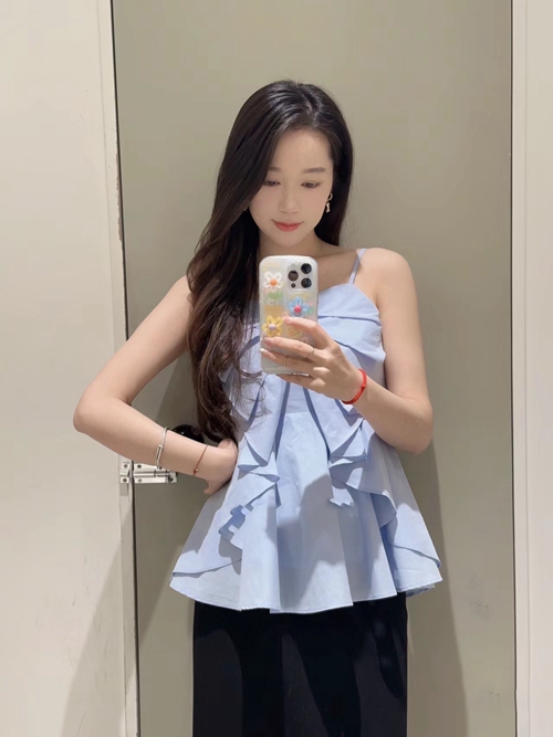 6月上旬入荷予定 SNIDEL / スナイデル同型 リボンディティールブラウス