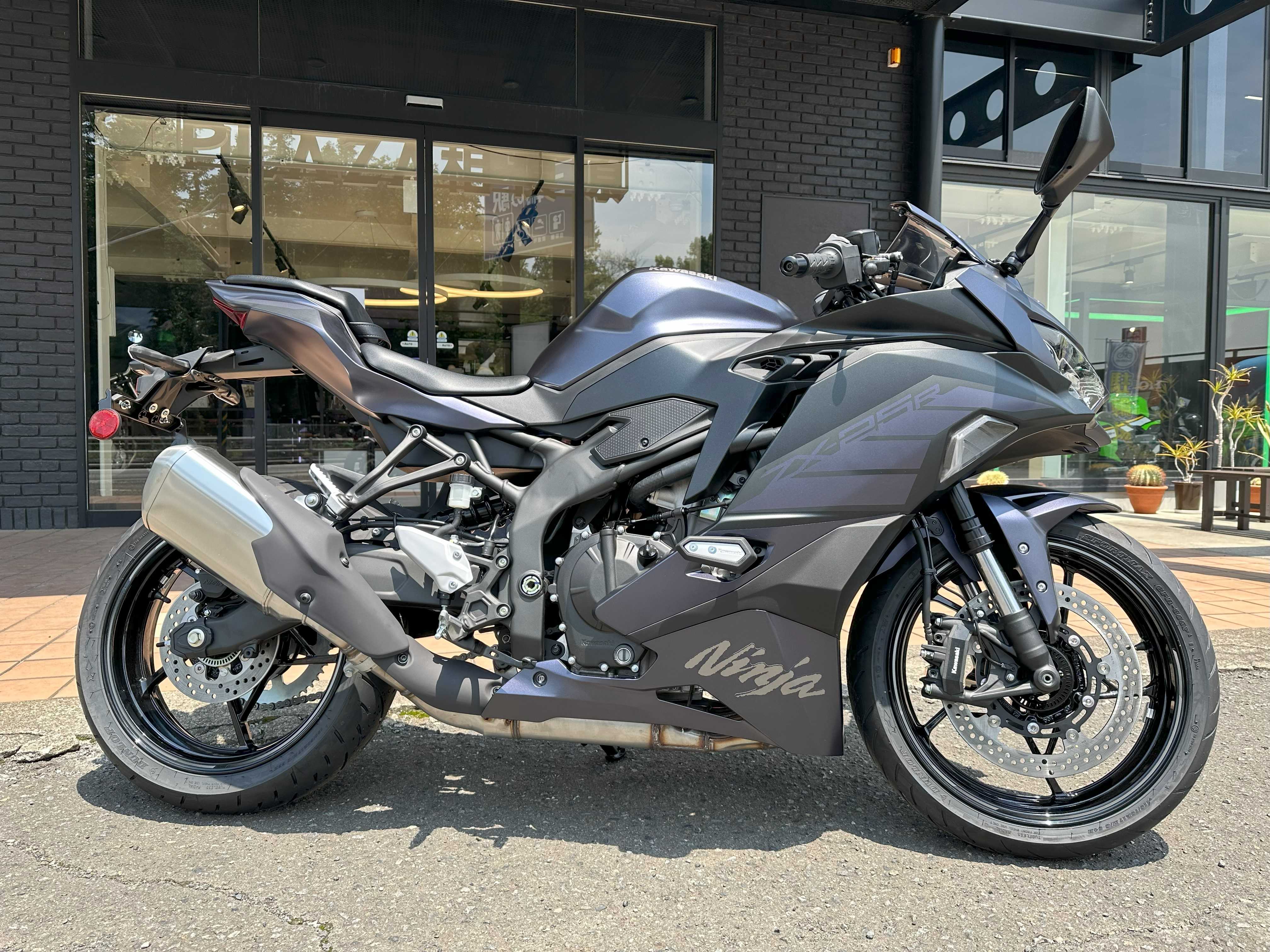 2025年モデル「Ninja ZX-25R SE」入荷しました！ [最新情報] | U-MEDIA