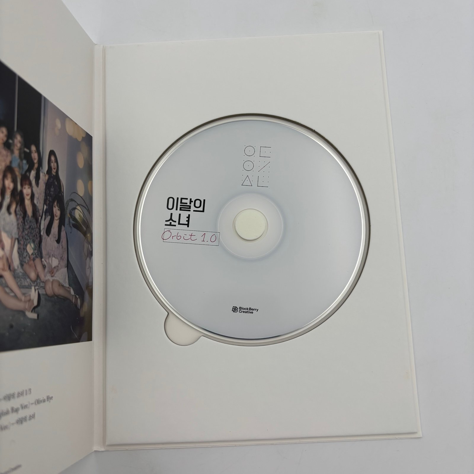 loona 今月の少女 orbit 1.0 1期 CD 未開封 loona 今月の少女 orbit