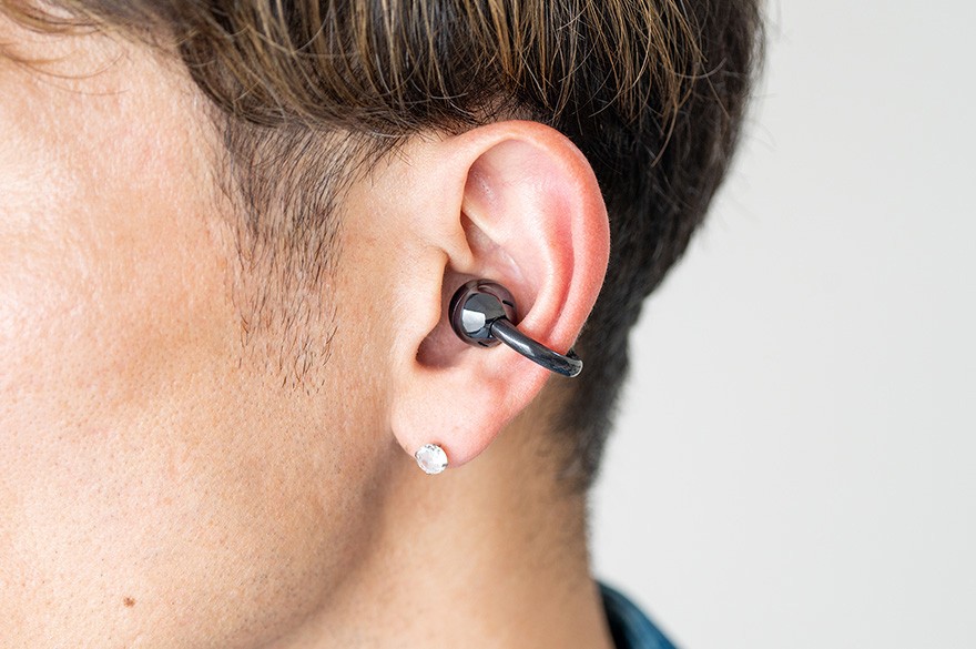 アクセ感覚のイヤーカフ型イヤホン「HUAWEI FreeClip」を実機レビュー