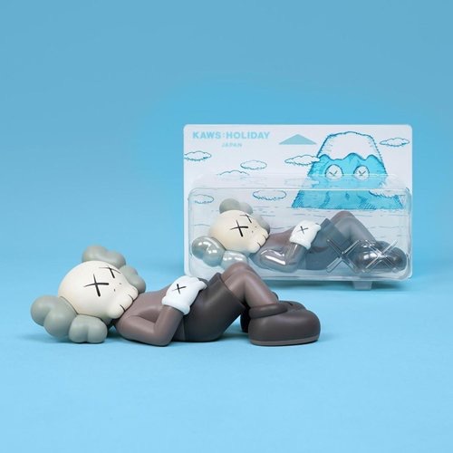 KAWS:HOLIDAY JAPAN 】巨大アウトドア芸術展が富士山の麓にて7月18日