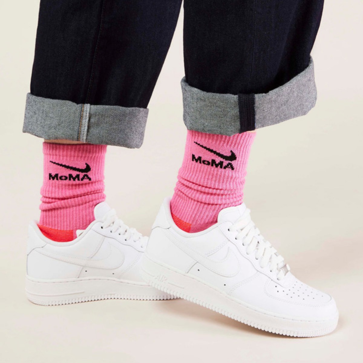 MoMA x Nike コラボソックスが国内9月25日より先行発売 | UP TO DATE