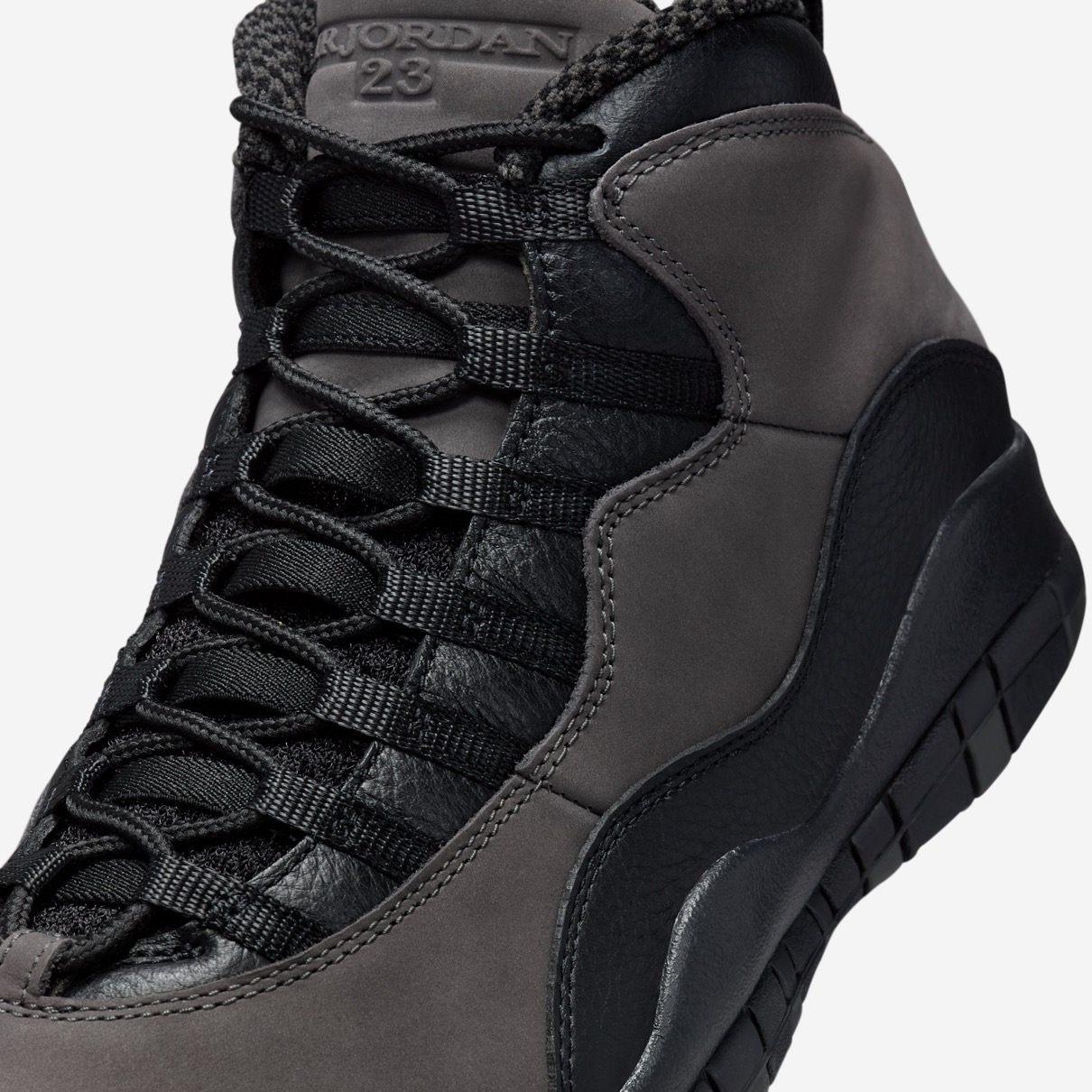 Nike Air Jordan 10 Retro OG “Shadow”が国内11月19日に復刻発売