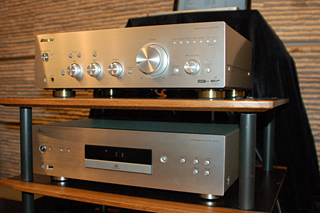 パイオニア、高音質再生を実現したインテグレーテッドアンプとスーパー