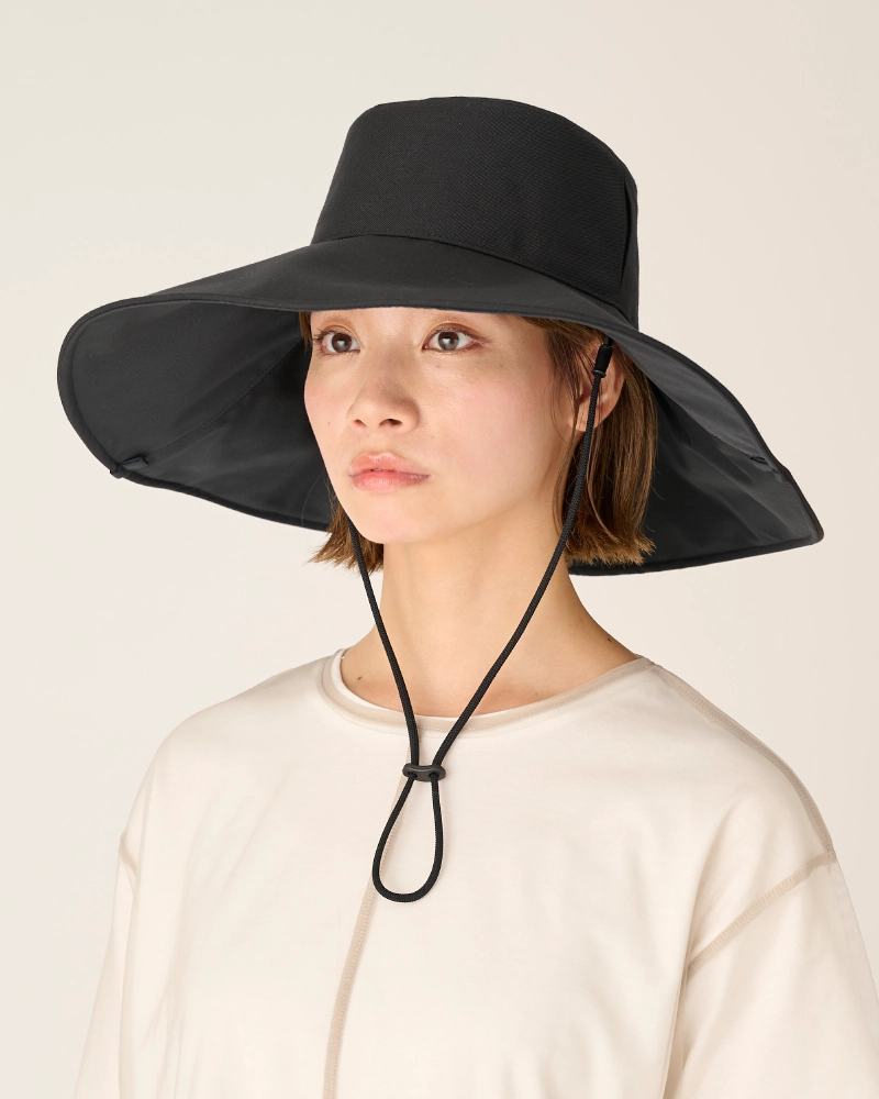 ワイドハット + plus｜完全遮光帽子｜サンバリア100 | 完全遮光日傘