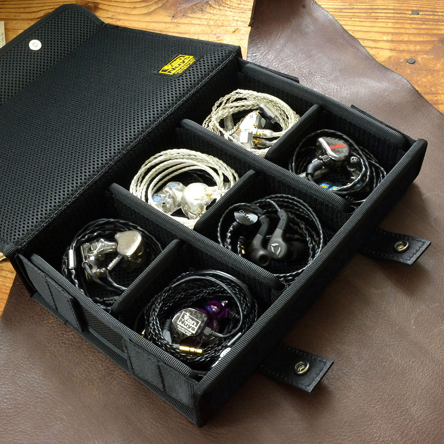 イヤフォンケース など／汎用 | バンナイズ | 鞄はやっぱり実用品