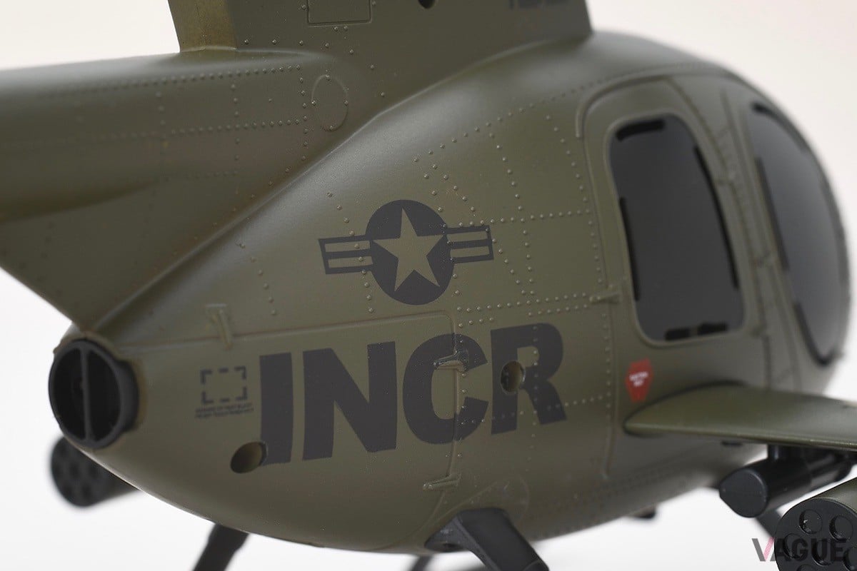 やっぱりドローンより気軽に飛ばせるラジコン!? 約98gの超軽量ボディに